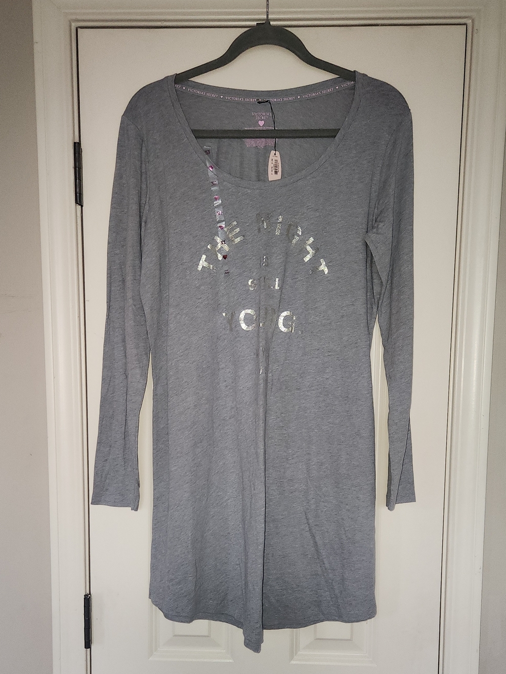 Victoria's Secret Gray Long-Sleeve Scoop Neck Night Shirt